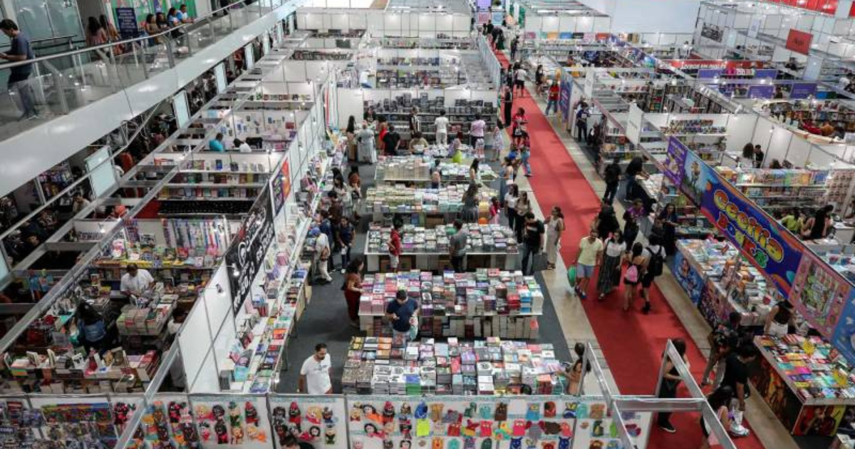 Evento gratuito reuniu milhares de visitantes ao longo de uma semana de atividades literárias, culturais e artísticas no Hangar

