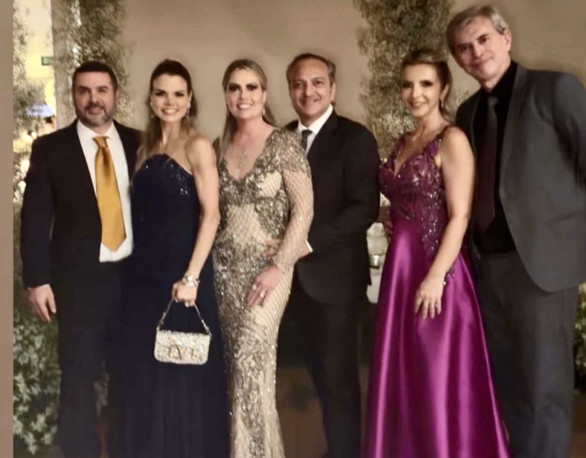 César Arbage, Larissa Moraes, Carolina e Fábio Profeti, Roberta e Roberto Costa