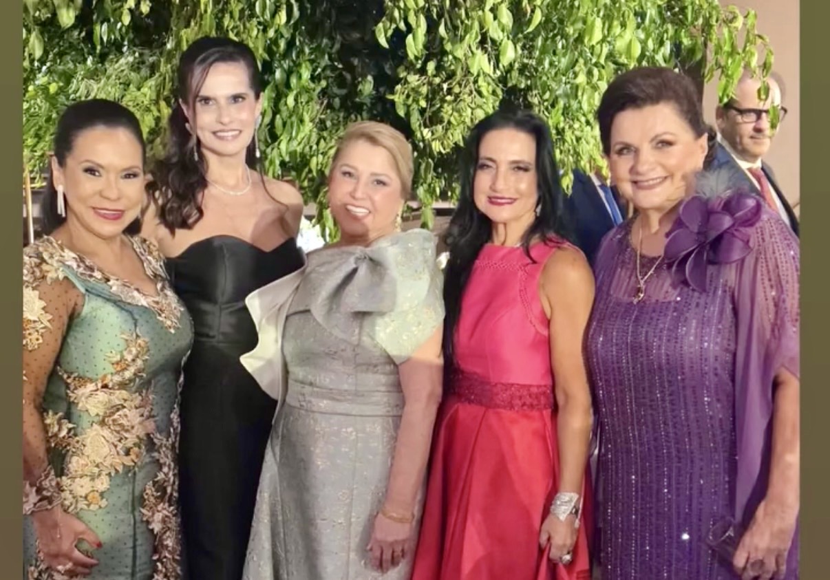 Silvia Bezerra, Cynthia Chady, Leila Paiva, Gilvana Gonçalves e Telma Guerreiro