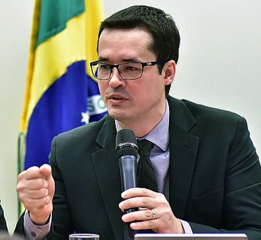 Imagem - TRE-PR aprova registro de candidatura de Deltan Dallagnol ao Senado