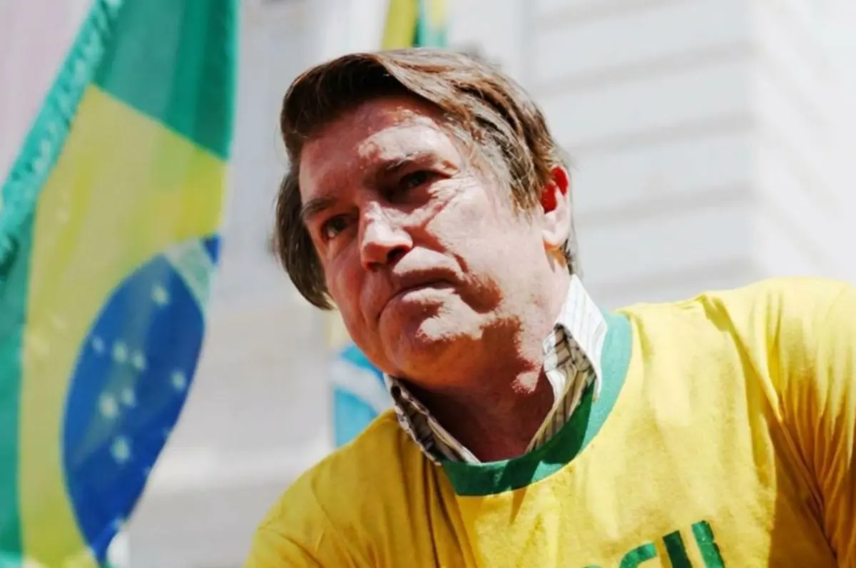 Ator norte-americano Jim Caviezel, responsável por interpretar Jair Bolsonaro no filme Dark Horse.