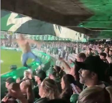 Imagem - Torcedor cai do anel superior do estádio Couto Pereira durante Athletiba