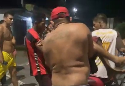 (Segundo relatos de moradores, os disparos ocorreram nas proximidades do Mercado do Aleixo.)