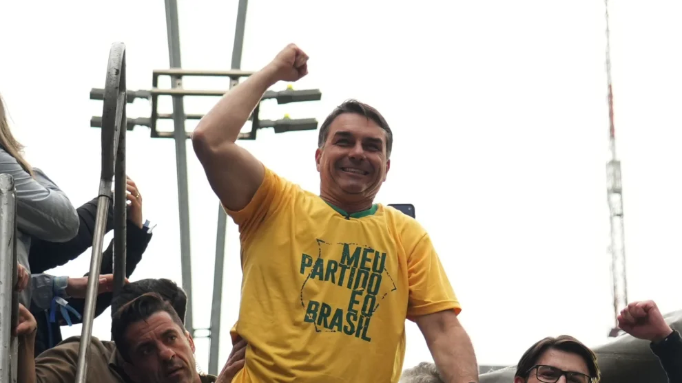 Flávio Bolsonaro (PL) estará em Belém nesta segunda-feira (14