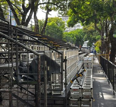 Imagem - Arquibancadas do Círio começam a ser montadas na Avenida Presidente Vargas, em Belém