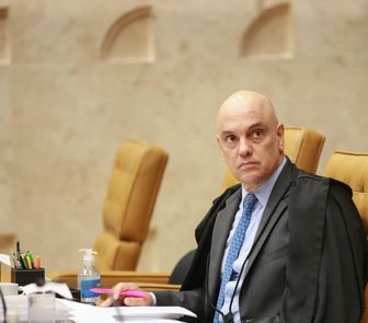 Imagem - AO VIVO: STF vive sessão histórica ao julgar caso envolvendo Alexandre de Moraes