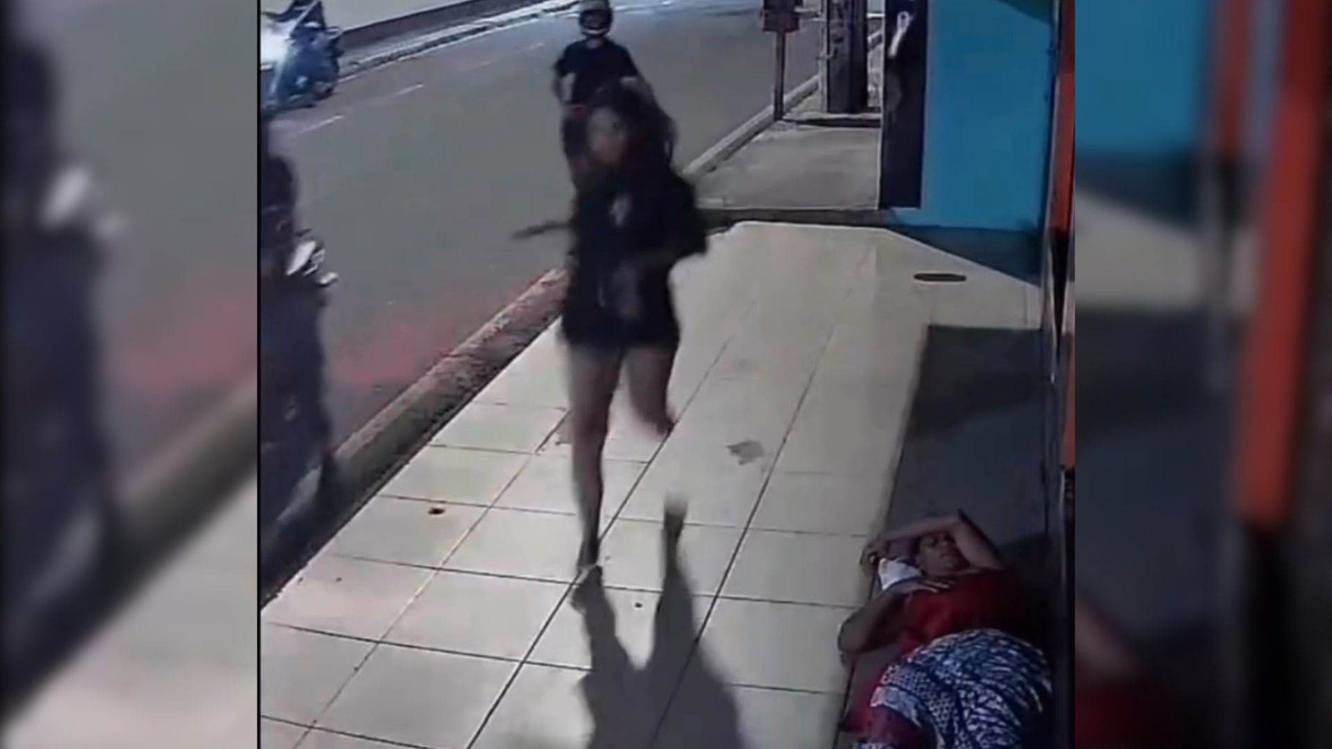 Vídeo: jovem é roubada por grupo de motociclistas no Castanheira, em Belém