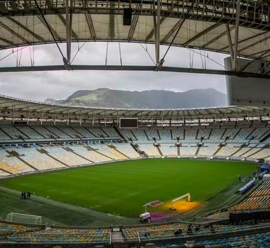 Imagem - Vasco rebate Flamengo e pode ter apoio da Conmebol para jogar no Maracanã