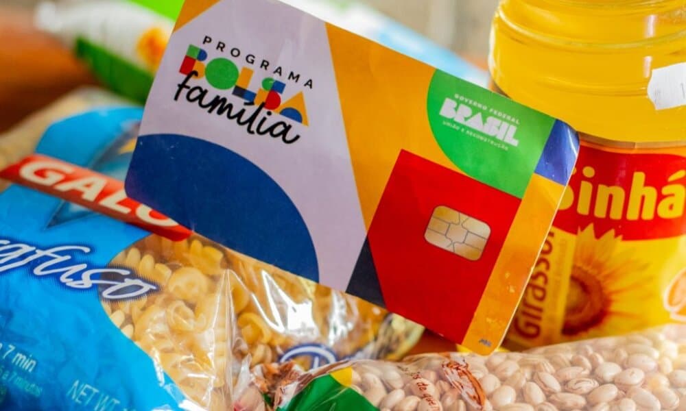 Imagem - André Mendonça é escolhido relator no TSE de ação que questiona reajuste do Bolsa Família