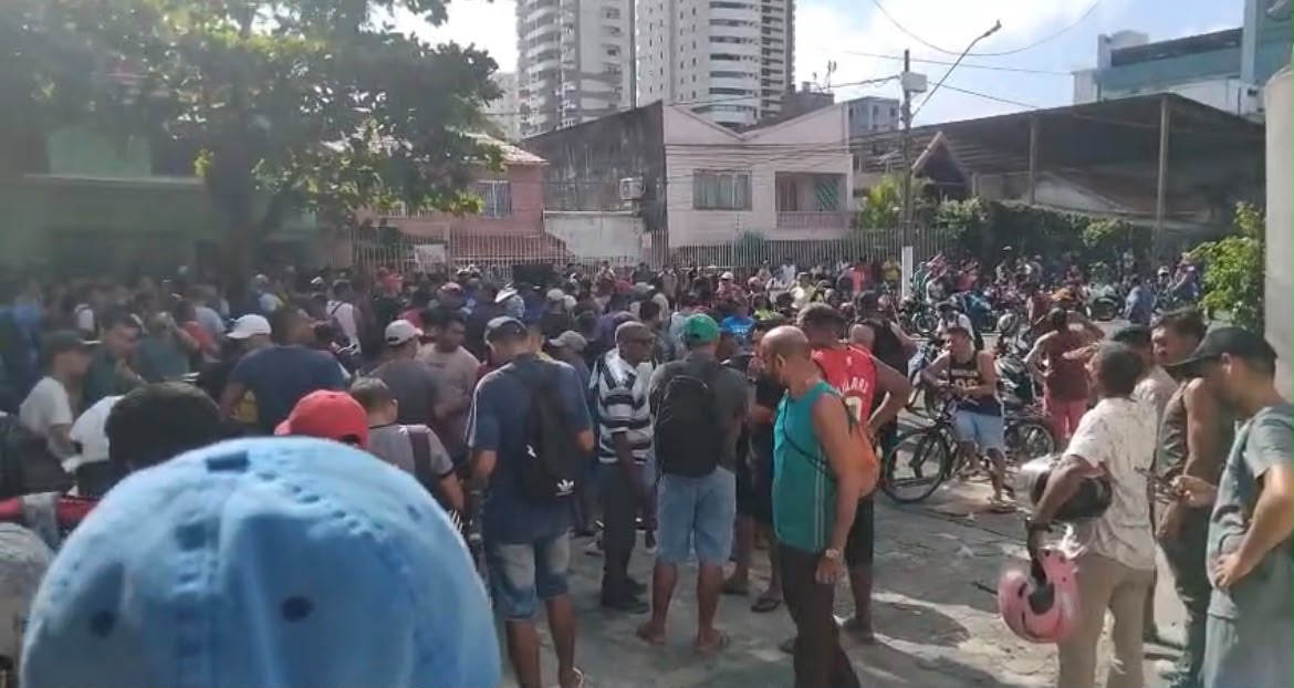 Trabalhadores da construção civil entram em greve por tempo indeterminado em Belém