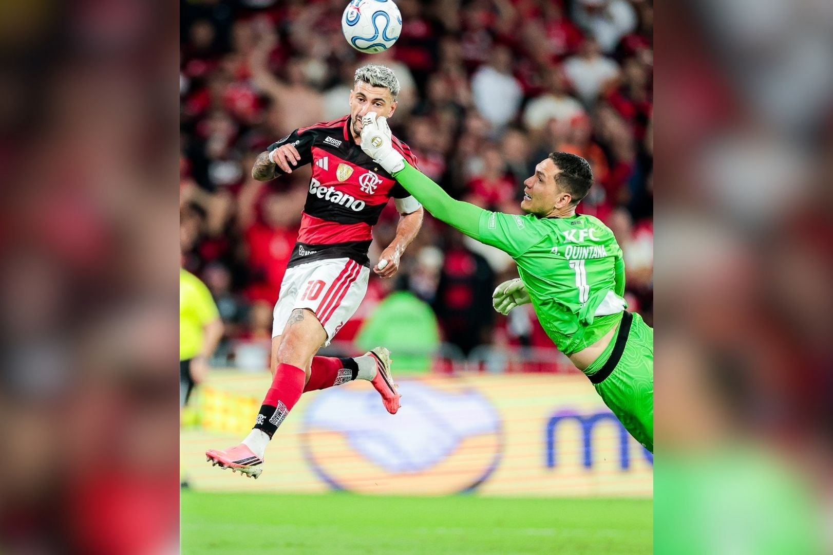 Arrascaeta marcou o gol de empate do Mengão no Maracanã - 