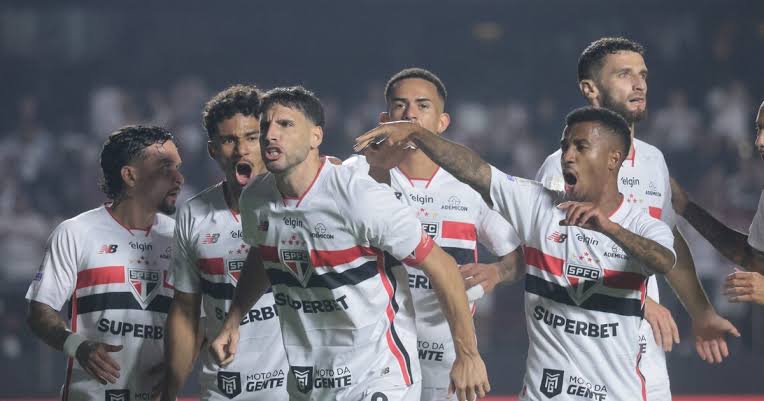 Jogando em casa, São paulo vence o Inter po 1 a 0 - 