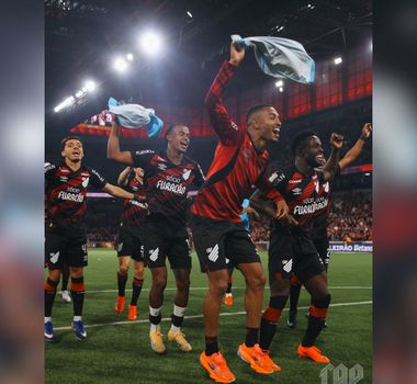 Imagem - Athletico vence o Bahia, pega pênalti no fim e se mantém no G4 do Brasileirão