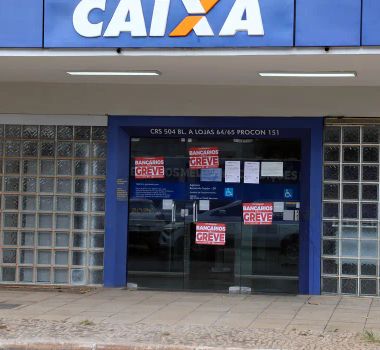 Imagem - Empregados da Caixa rejeitam proposta da empresa e greve continua