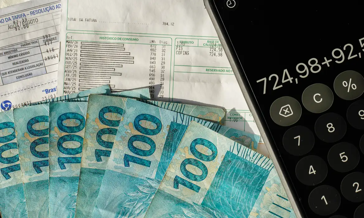 Governo federal acumulou uma arrecadação de R$ 2,019 trilhões entre janeiro e agosto de 2026.