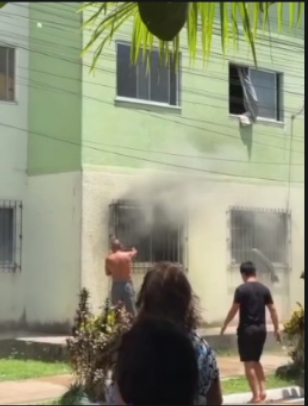 Incêndio aconteceu no primeiro andar, e teria começado em um colchão -