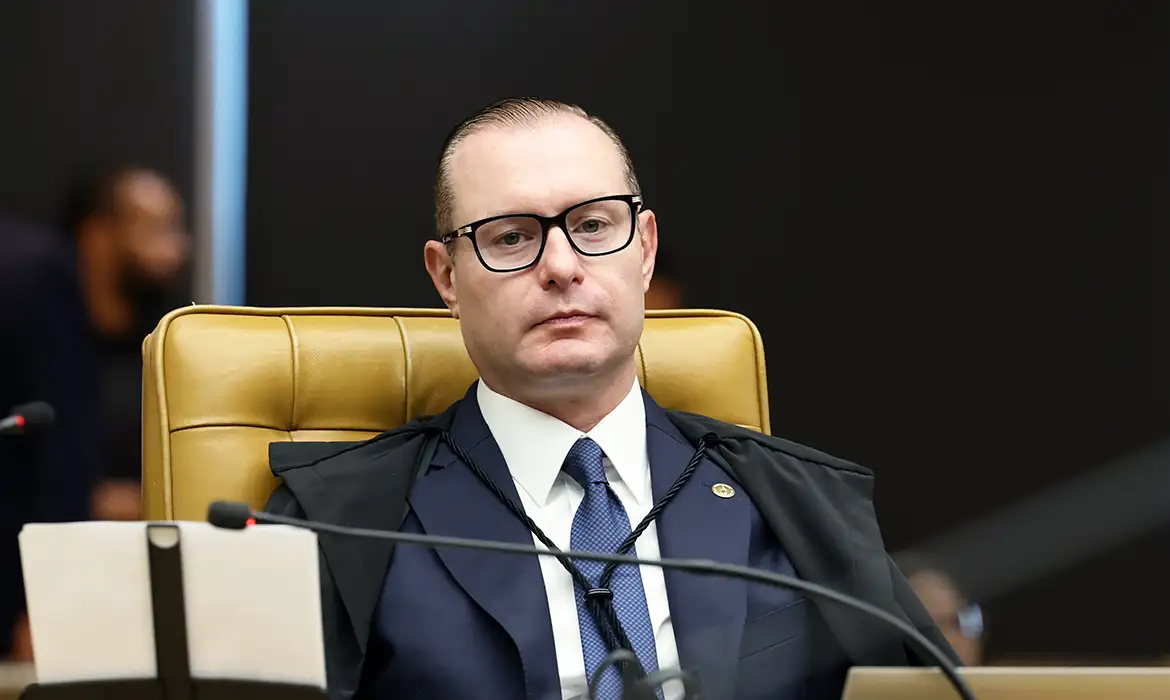 Imagem - Zanin pede manifestação da Anatel sobre acesso à internet nas eleições