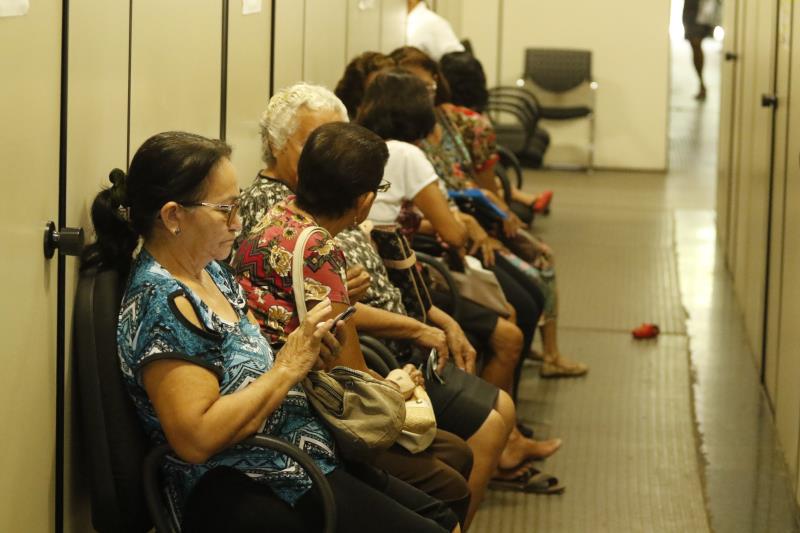 Programação reúne atendimentos de saúde, orientação jurídica, emissão de documentos, atividades cognitivas e atrações culturais

