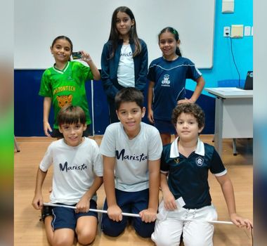 Imagem - Crianças de Belém criam bengala inteligente com materiais regionais para estudantes com deficiência visual
