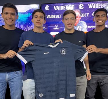 Imagem - Remo assina contrato com quatro atletas do Sub-17