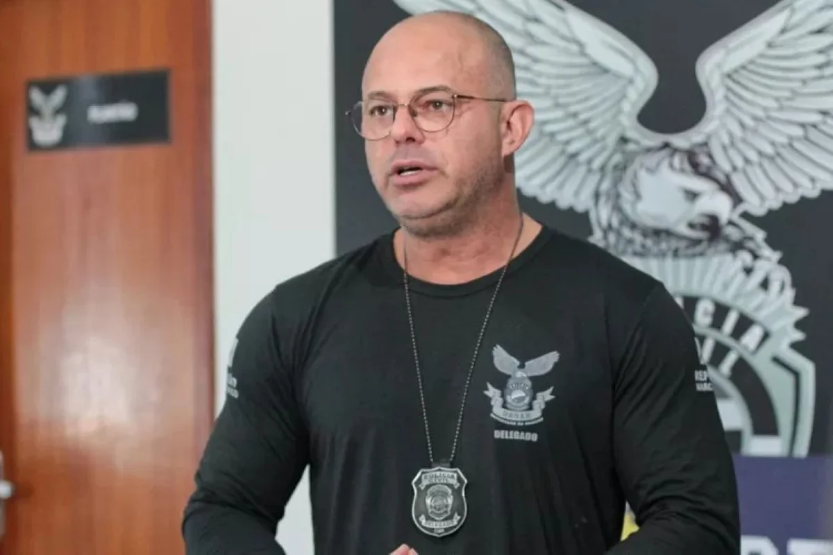 Delegado com histórico no combate ao narcotráfico é preso em esquema com facção