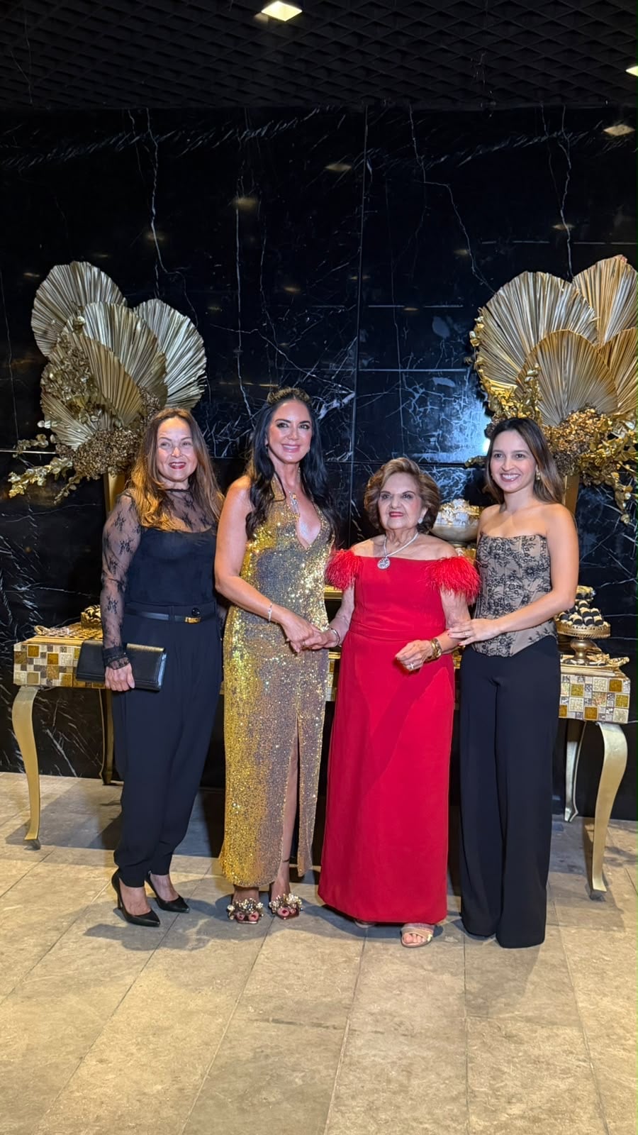 Silvana e Paola Lazera prestigiaram Fádia