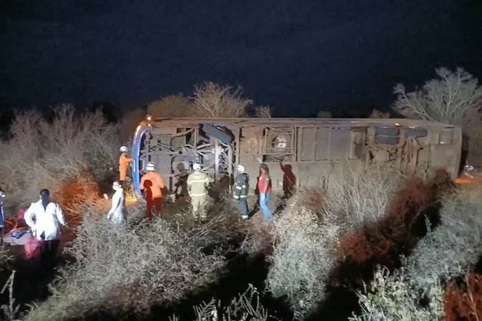 Imagem - Ônibus tomba na Chapada Diamantina e deixa sete mortos na Bahia