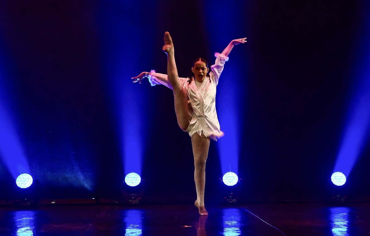 Nos dias 2 e 3 de outubro, o Circuito Norte em Dança terá continuidade no Hangar Centro de Convenções e Feiras da Amazônia, com competições, apresentações de convidados, premiações especiais e homenagens.
