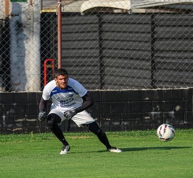 Imagem - Gabriel Mesquita desabafa após falha na derrota do Paysandu: 'Assumo minha responsabilidade'