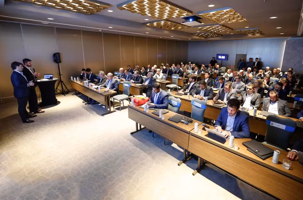 Encontro no Palácio do Planalto deve discutir impactos da proibição das apostas e proposta de linha de crédito de até R$ 20 bilhões para equipes das Séries A e B.