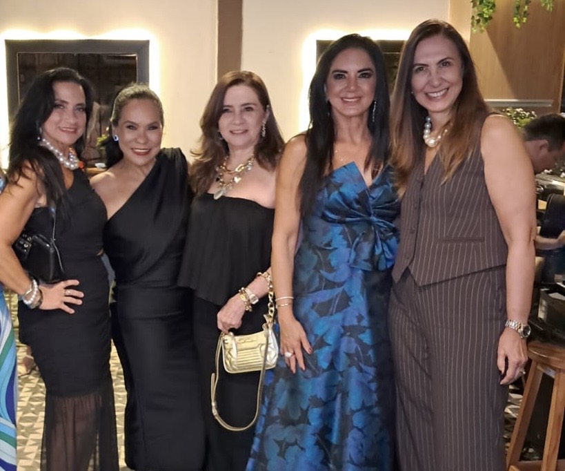 Gilvana Gonçalves, Silvia Bezerra, Sylvia Reis, Fadia Freire e Alessandra Esteves