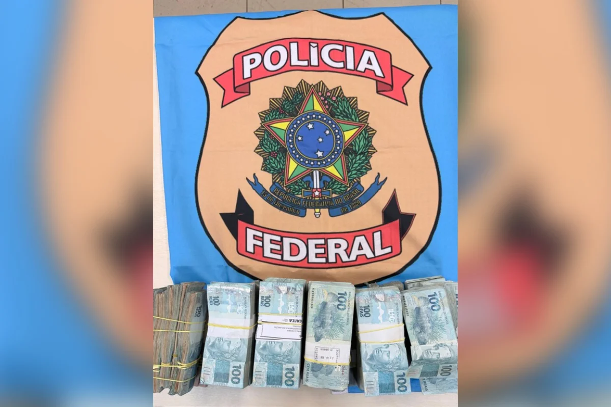 R$ 590 mil em espécie, foram apreendidos pela PF, durante uma investigação sobre possíveis crimes eleitorais relacionados às eleições de 2026. 