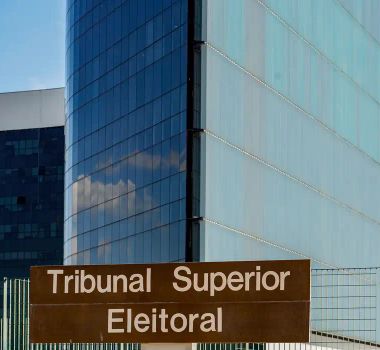 Imagem - TSE forma maioria para manter retirada de posts sobre Nossa Senhora