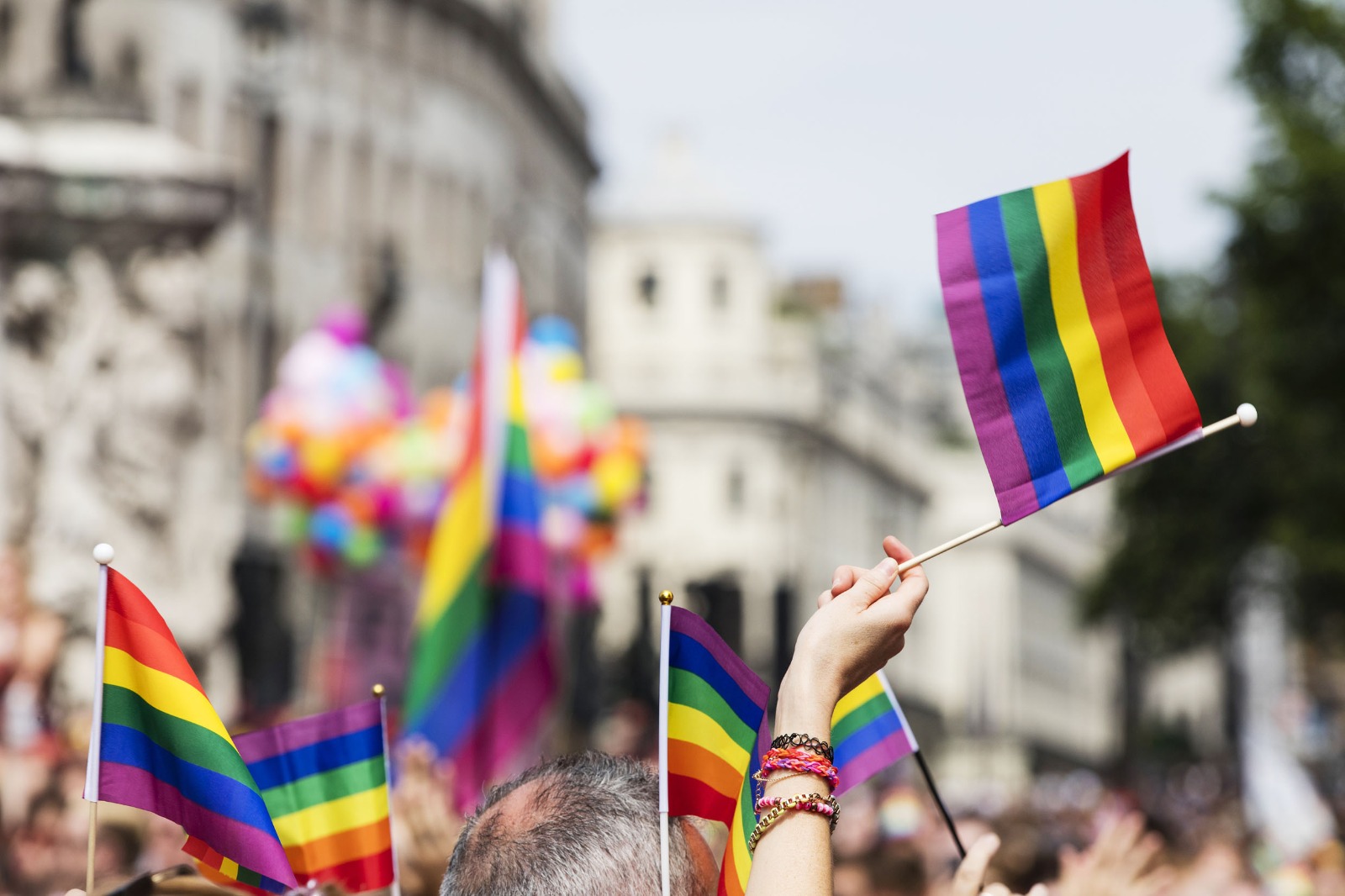 Proposta prevê pena de até 40 anos de prisão para homicídios motivados por discriminação relacionada à orientação sexual ou identidade de gênero da vítima