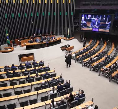 Imagem - Câmara dos Deputados abre concurso com 66 vagas e salários de até R$ 32 mil
