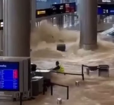 Imagem - Enchentes na Tailândia afetam operações de fábricas e provoca caos em Aeroporto de Bangkok