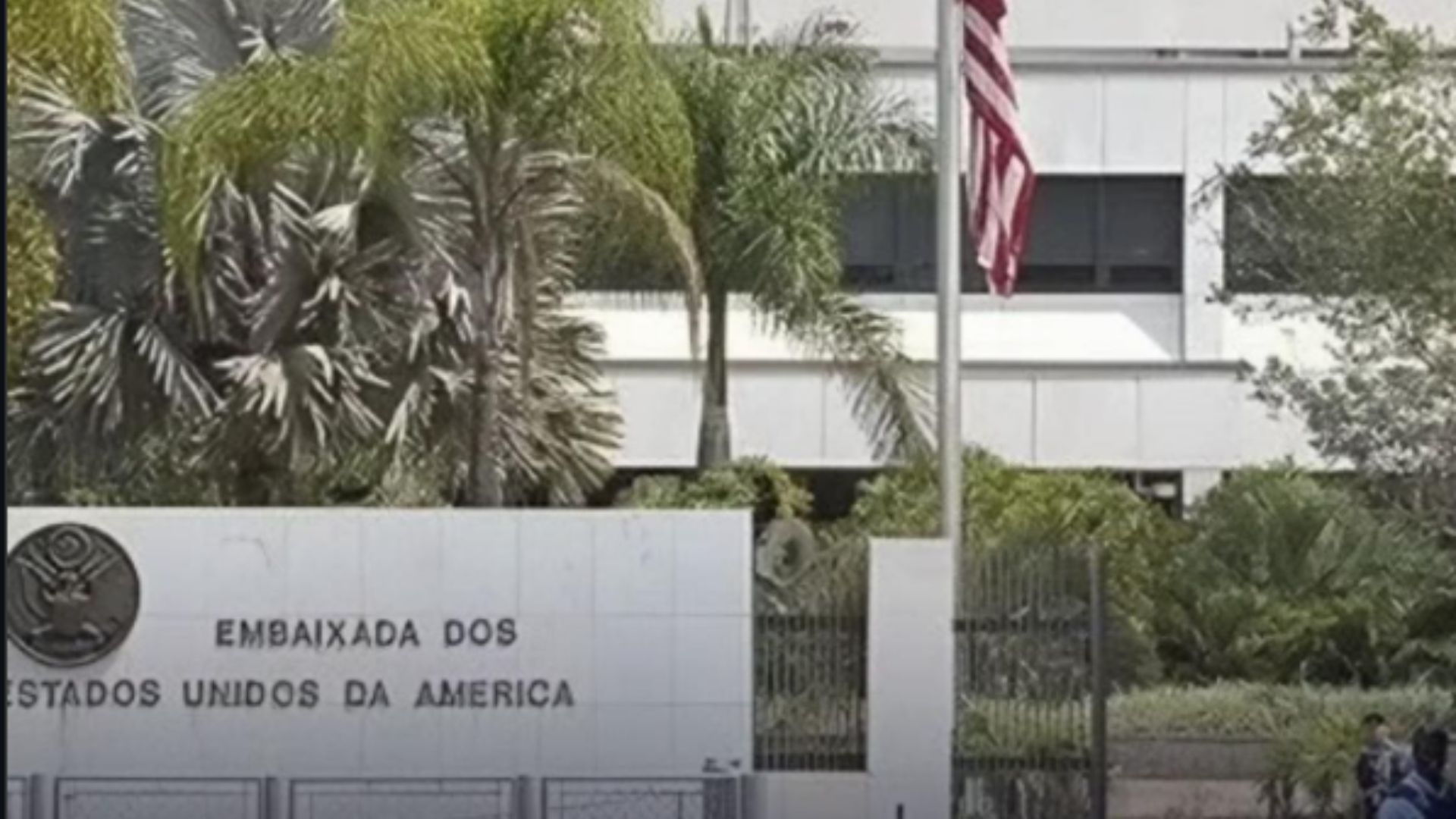 Consulados dos EUA no Brasil suspendem atendimento presencial devido a alertas de segurança