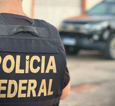 Imagem - PF investiga uso de broches com câmera para gravar votos