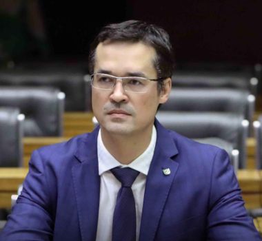 Imagem - TSE suspende decisão e determina que votos de Deltan Dallagnol sejam considerados
