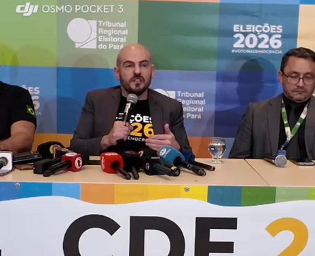 (Neste ano, o tempo chegou a aproximadamente 94 segundos por eleitor, quatro segundos a mais em razão da escolha de um senador a mais.)