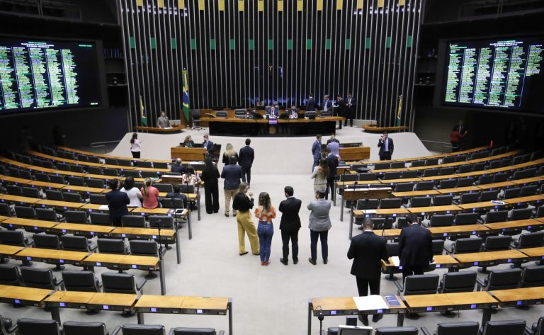Imagem - Câmara aprova aumento no limite de receita bruta do MEI