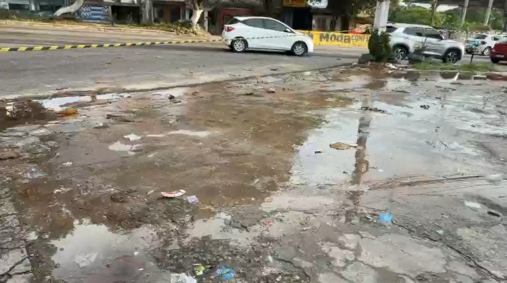 Imagem - Moradores denunciam vazamento de água que segue sem reparo na Marambaia