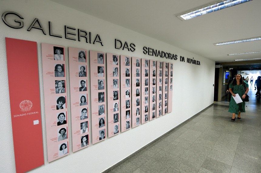 Galeria das Senadoras, no Congresso.