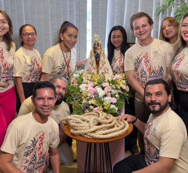 Imagem - Imagem de Nossa Senhora de Nazaré abençoa Clínica Tofolo