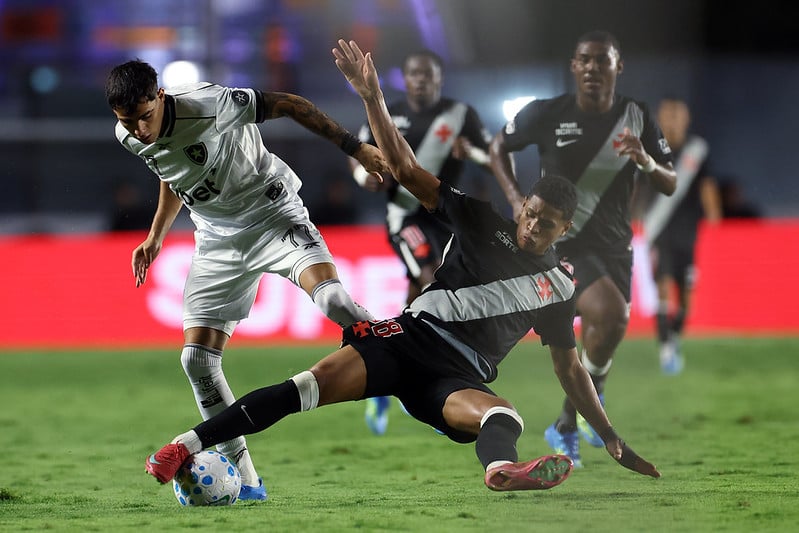 Clássico carioca será disputado no Estádio Nilton Santos - 