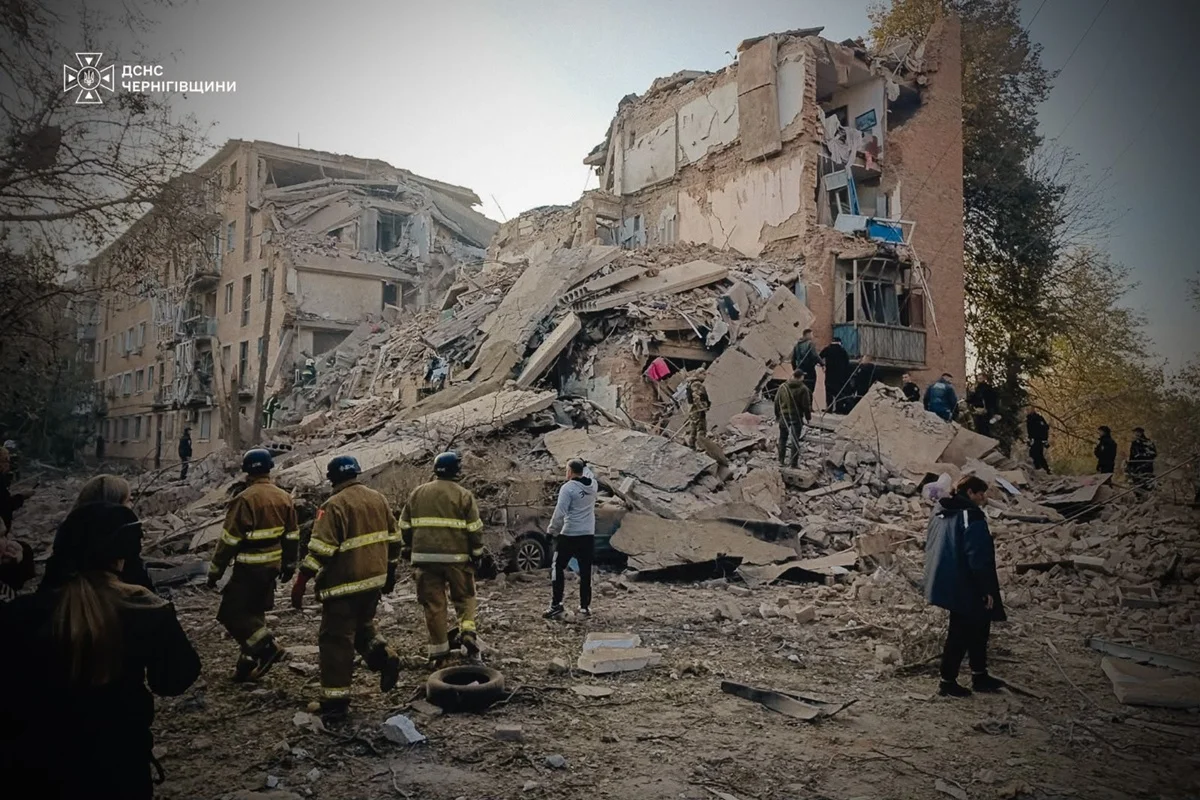 Nova onda de bombardeios deixa rastros de destruição e mortes na Ucrânia