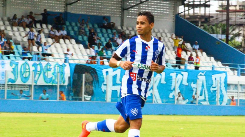 Lateral direito Yago Pikachu, cria das categorias de base do Paysandu -