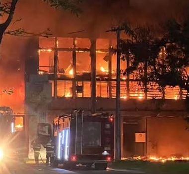 Imagem - PF apura incêndio na UFPE em duas frentes