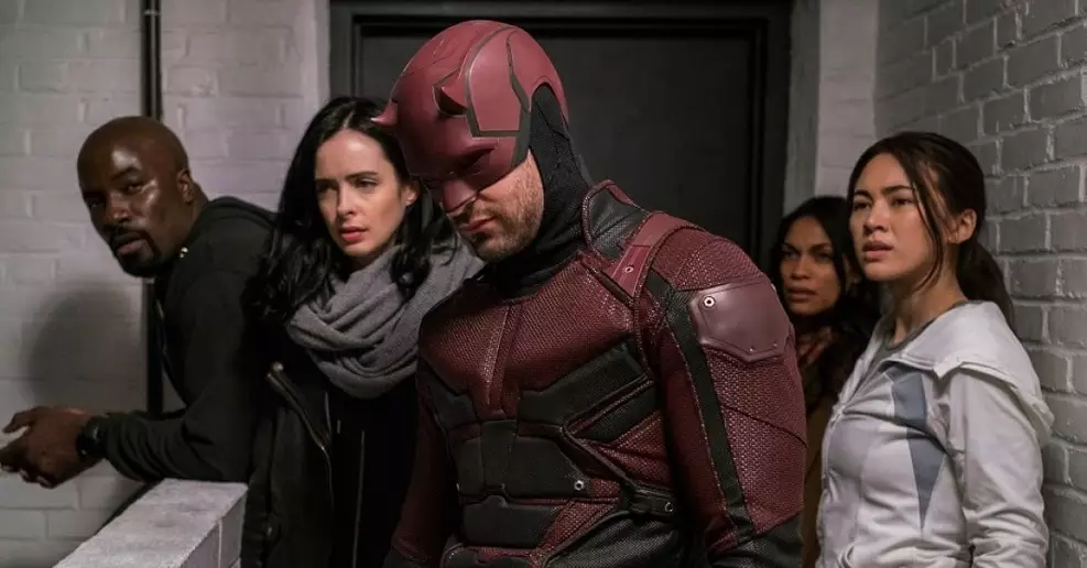 'Demolidor: Renascido' reúne 'Os Defensores' na Comic Con e confirma fim na 3ª temporada