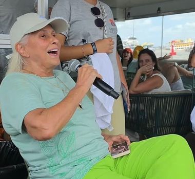 Imagem - Fafá de Belém reúne artistas e personalidades em momento de fé na Romaria Fluvial